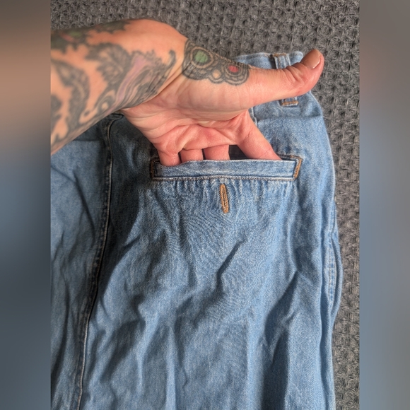 Faded Glory Light Blue Denim Jeans with Gold Stitching Patch - Picture 6 of 8